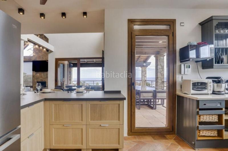 Foto f753877e-9580-4a09-a2e3-8837d485507e. Chalet en La Alcaidesa