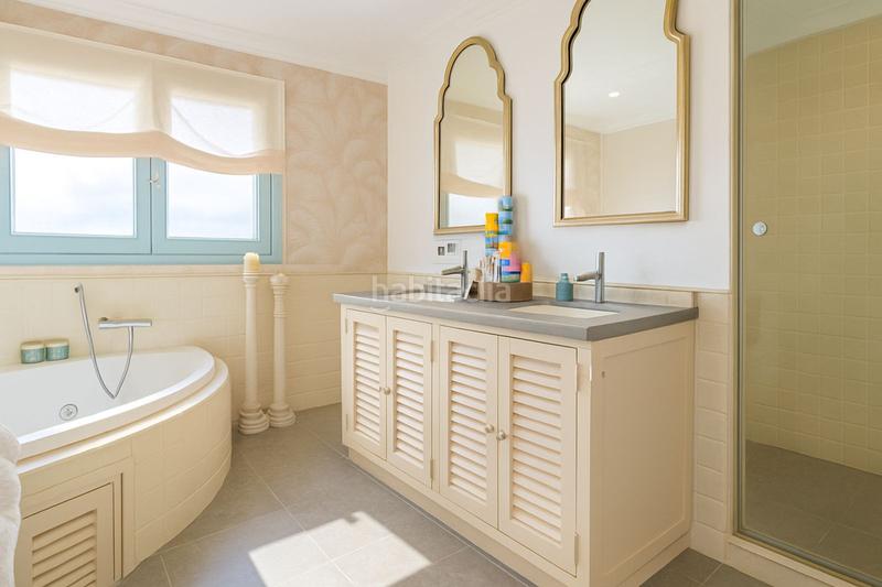 Foto 23a9a4d0-dafb-4535-bc6b-9afb473fb4b5. Chalet mit parking pool in Sotogrande alto Sotogrande