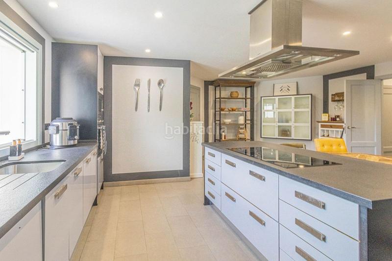 Foto 60577611-ca7b-4b54-a295-8cd5f898f90f. Chalet mit parking pool in Sotogrande alto Sotogrande