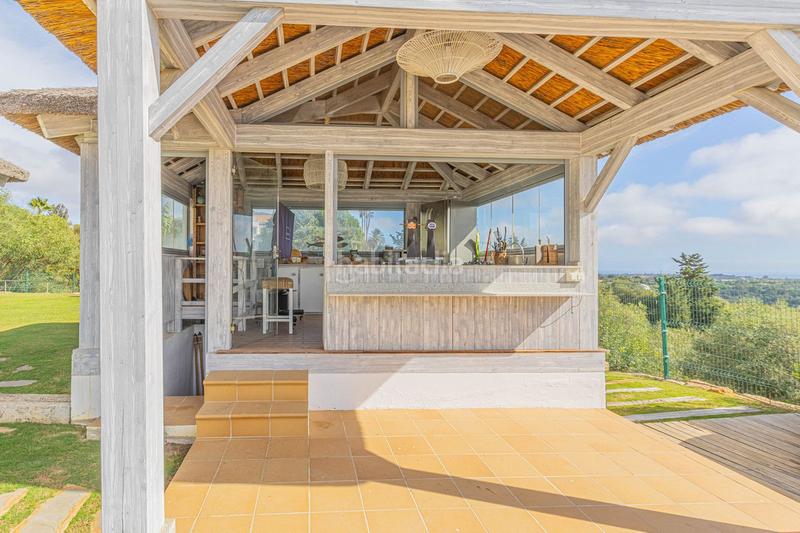 Foto c202292c-2bd9-4c84-a9b0-09c8fd377a11. Chalet mit parking pool in Sotogrande alto Sotogrande