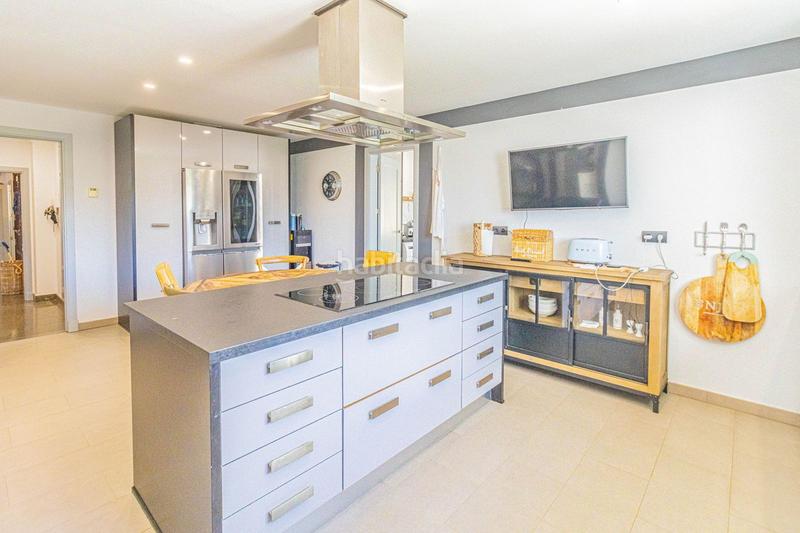 Foto b64938d4-fd29-4e41-b9f8-617b705b7df1. Chalet with parking pool in Sotogrande alto Sotogrande