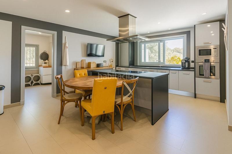 Foto cecbc0a3-b830-423b-b68e-d334fc4cb303. Chalet with parking pool in Sotogrande alto Sotogrande