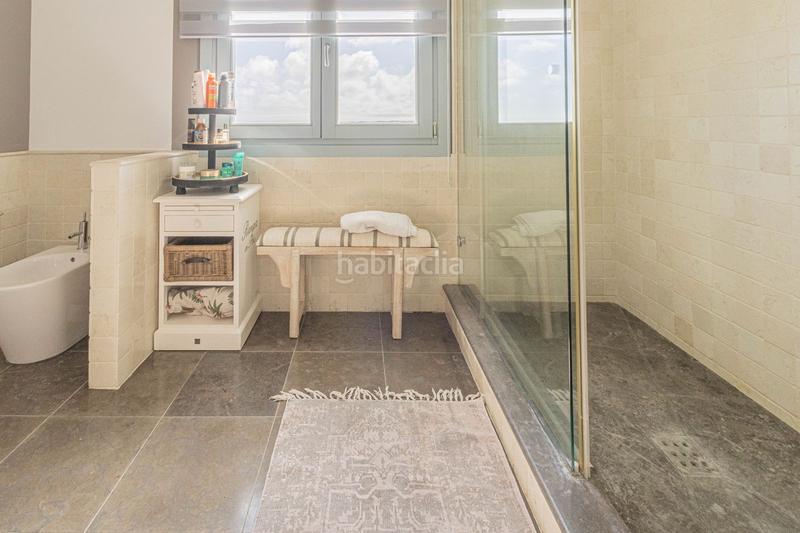 Foto 81a31ae4-fd37-4e96-b026-4b606db9bbf8. Chalet con parcheggio piscina in Sotogrande alto Sotogrande