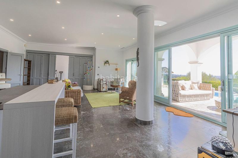 Foto 9e7acdd5-6ef5-40a8-9b34-3a59d9239b10. Chalet con parcheggio piscina in Sotogrande alto Sotogrande