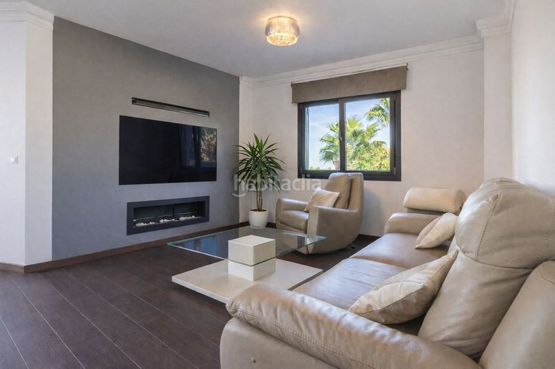 Foto 430e7f1c-439b-4f2f-a6ff-e4f3a5a7353e. Xalet amb aparcament piscina a La Alcaidesa