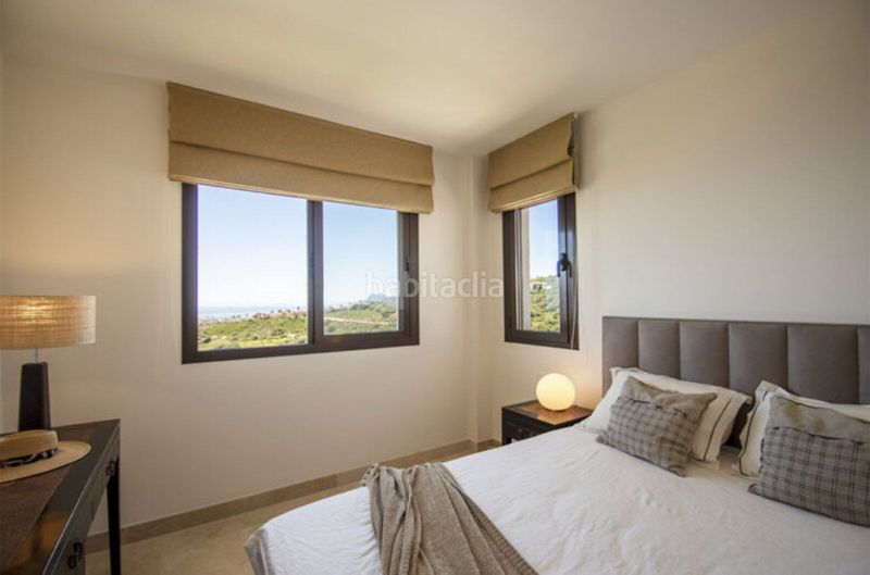 Foto 0417eb77-aa98-4b23-887a-5f370e42cc38. Àtic amb aparcament piscina a La Alcaidesa