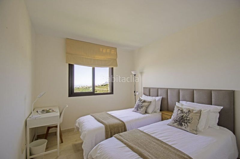 Foto cdaf1ff1-e379-4da6-8af0-30e3078b865c. Àtic amb aparcament piscina a La Alcaidesa