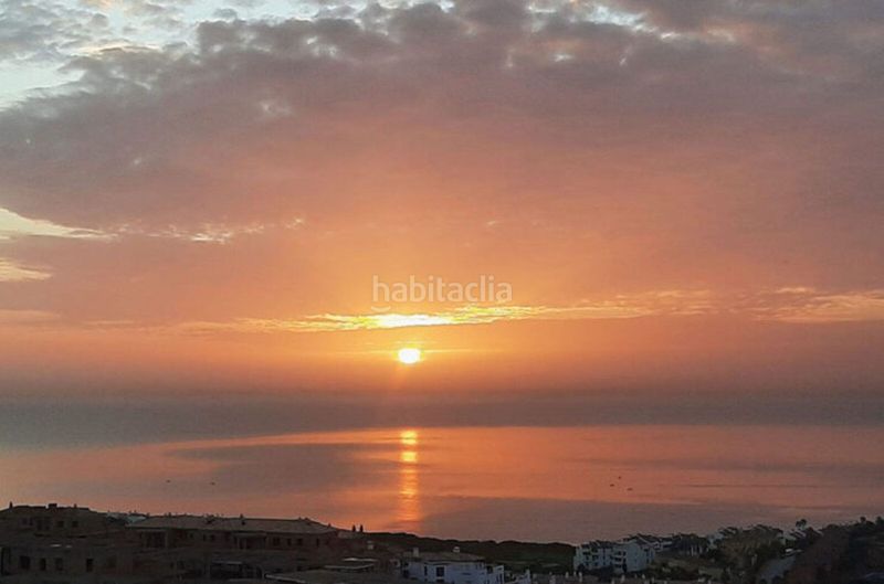 Foto ddfaeb6d-26be-4802-9b08-cd3b917b2353. Àtic amb aparcament piscina a La Alcaidesa
