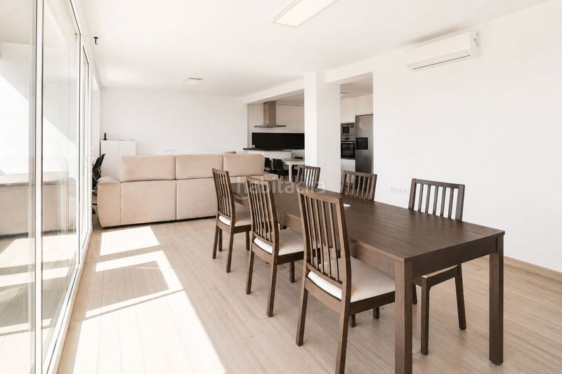 Foto 61a78dae-7756-4454-822d-682bd15d2492. Ático en Centro-San Felipe-Huerta Fava Línea de la Concepción (La)