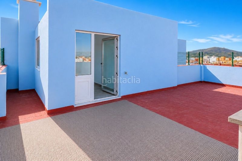 Foto b80a237c-ea97-4fc4-b066-300a2719a07c. Ático en Centro-San Felipe-Huerta Fava Línea de la Concepción (La)