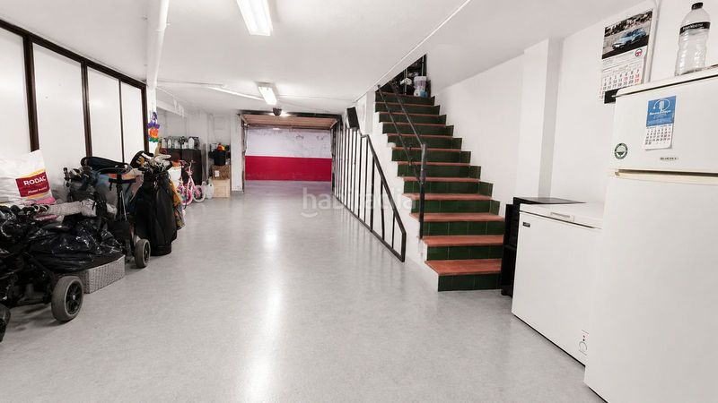 Foto 95b75e93-d80f-40cf-ae5e-035d9e29a86c. Casa adossada amb aparcament a Santa Bárbara-Ciudad Deportiva Línea de la Concepción (La)