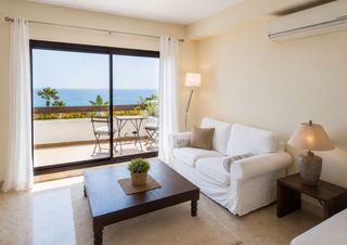 Semi detached house in La Alcaidesa
