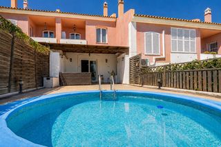 Semi detached house in La Alcaidesa