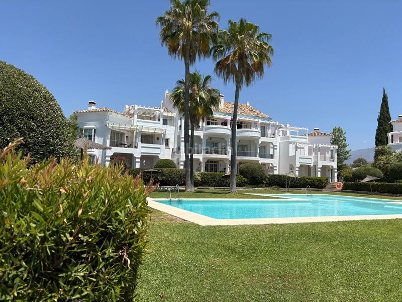Foto 508fa4b1-c6b1-46d2-b7ea-b24d9a4fe380. Casa adossada amb aparcament piscina a Guadalmina Alta Marbella