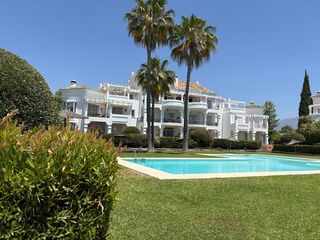 Rent Semi detached house in Guadalmina Alta