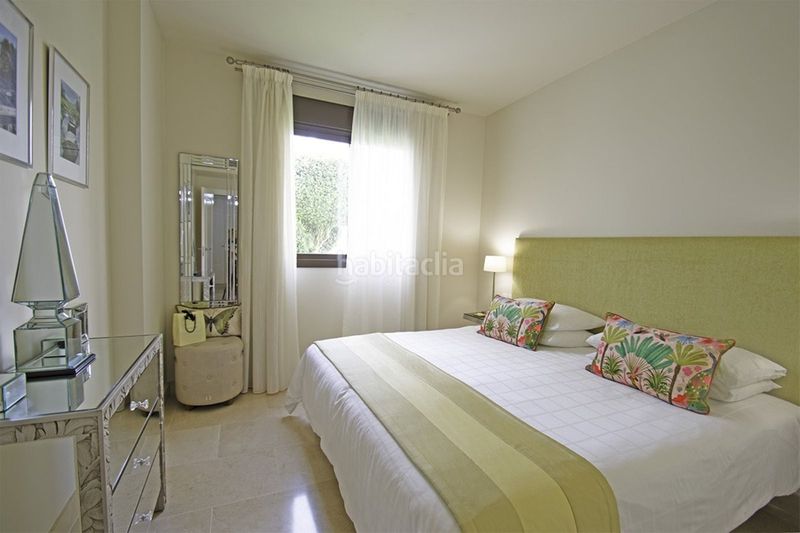 Foto f8e55dd5-ff7f-4eac-9f02-0c3c82d1ce19. Planta baixa amb aparcament piscina a La Alcaidesa
