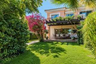 Semi detached house in La Alcaidesa