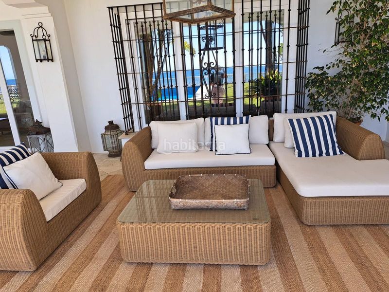 Foto 16e2c2dd-5a15-4084-abb3-f9c85a46b82b. Miete chalet mit parking pool in Casasola Estepona