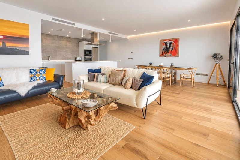 Foto 5e0bc297-4e6f-42b6-a731-efa4263b998e. Ground floor with parking pool in La Alcaidesa
