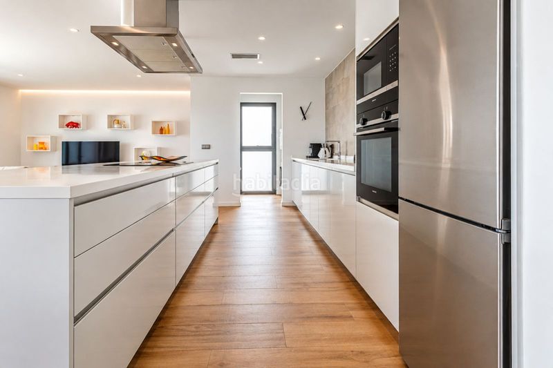 Foto 696dfa3d-8d2e-4779-9203-33ed16d45a36. Ground floor with parking pool in La Alcaidesa