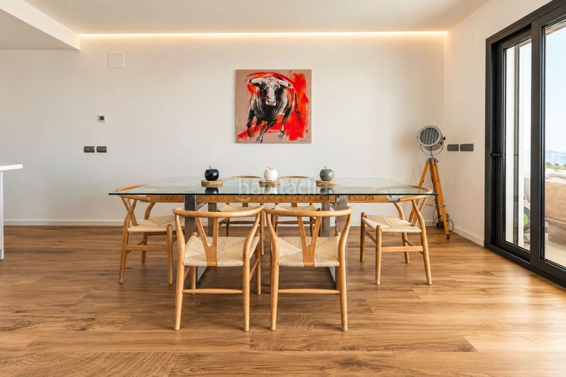 Foto 70b7a698-e8d2-4b26-b970-aa4c42616735. Ground floor with parking pool in La Alcaidesa