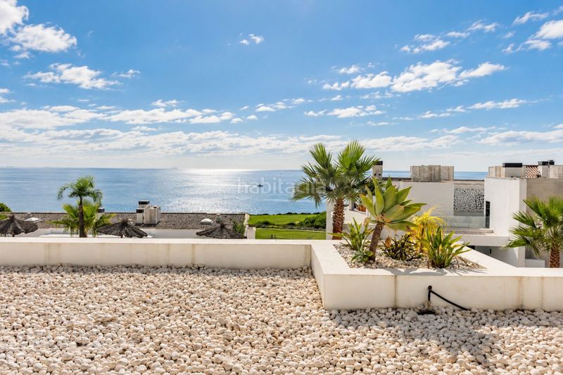 Foto 98b01245-7fe2-4bf7-9f8d-e3b8d36d1635. Ground floor with parking pool in La Alcaidesa