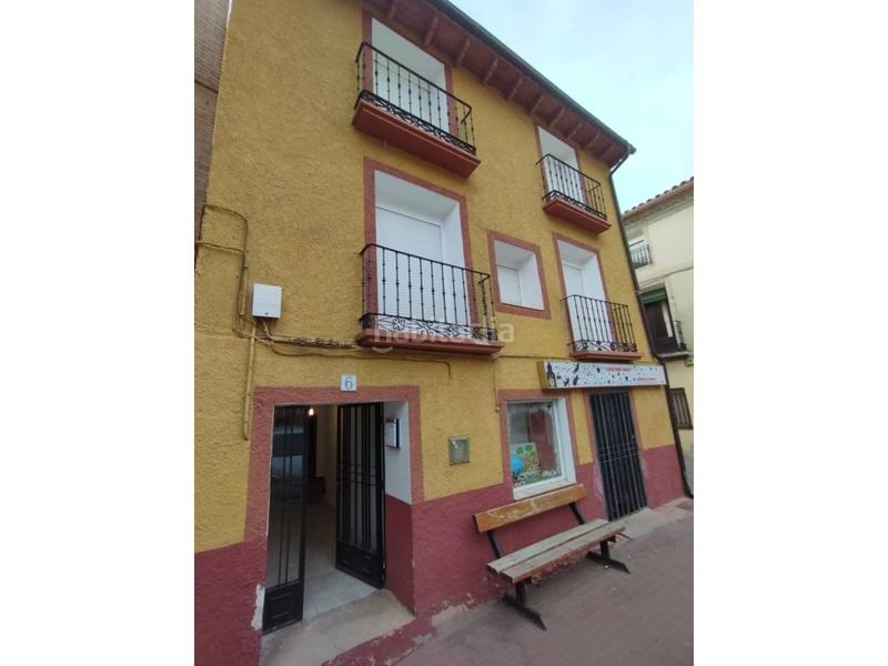 Foto 89d4b65f-b90c-4ee5-98dc-d474aafb6fdd. Casa a plaza de joaquín costa 8 a Alhama de Aragón