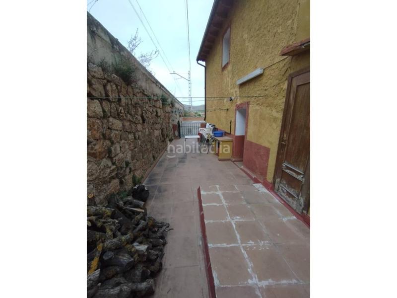 Foto f12fc80f-e547-47e2-9e64-36a1c5243a9a. Casa a plaza de joaquín costa 8 a Alhama de Aragón