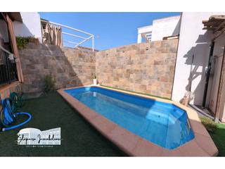 Maison jumelée  Cáñamo. Magnifica casa con piscina privada