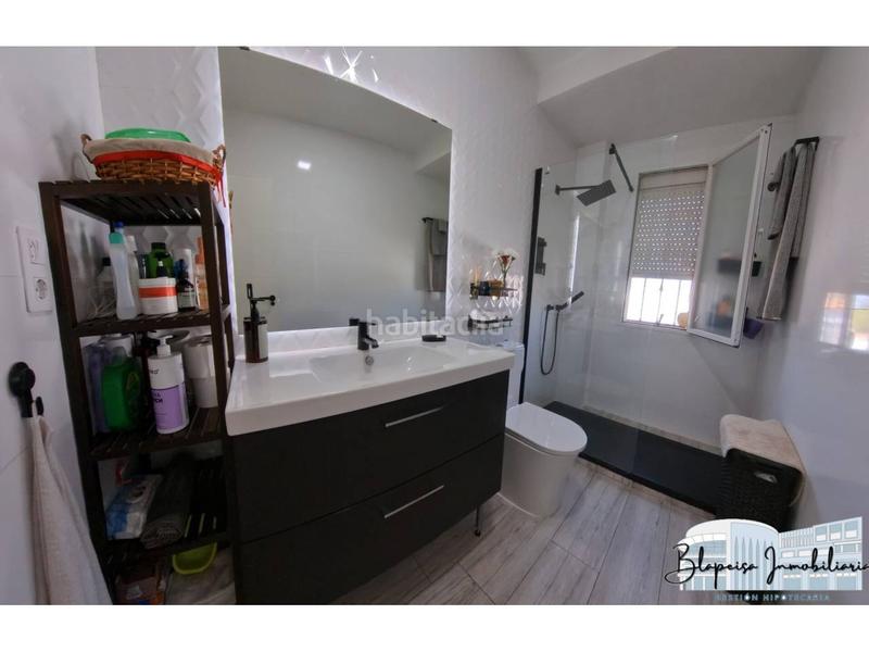 Foto f8e15031-54e6-4797-a560-31ee1e510bd7. Xalet amb aparcament piscina a Oromana Alcalá de Guadaira