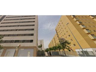 Pis  Profesor faustino gutiérrez alviz y armario. Piso en sevilla este!  3 habitaciones  garaje  trastero  222000