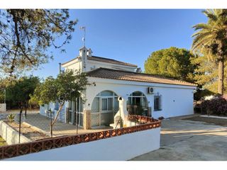 Chalet in Carmona. Hipotecable! espectacular chalet de 5.305 m en carmona sevilla