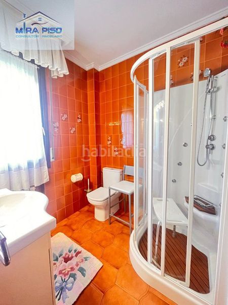 Foto e9bf5fdc-78b7-4c66-b5e0-f816d33db128. Xalet amb calefacció aparcament a Santoña