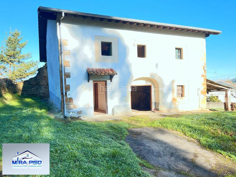 Foto 40236351-056d-4da7-8606-725283cee093. Casa  pueblo en venta en ambrosero, 4 dormitorios. en Bárcena de Cicero