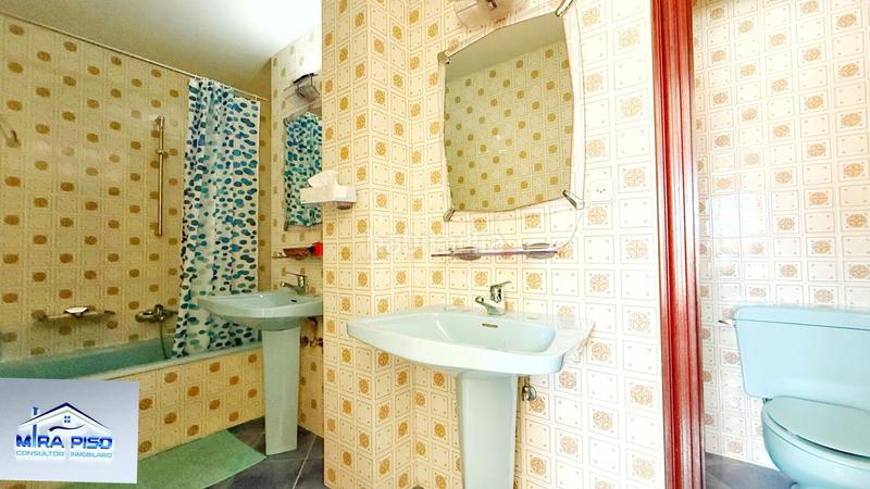 Foto 5cbb0a8e-e3e9-4d5f-8362-7f0adaf46000. Piso  en venta , 3 dormitorios. en Santoña