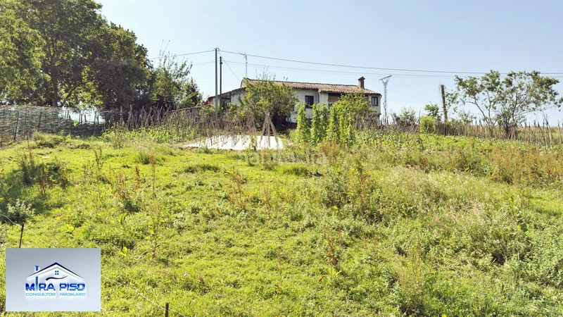 Foto 0e34be5b-6837-475f-95ac-f76474819698. Casa amb aparcament a Solórzano