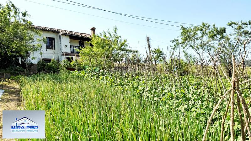 Foto b3e7d9d1-9aab-40ed-8d4c-3935fc42fb72. Casa  pueblo en venta en solorzano, 6 dormitorios. en Solórzano