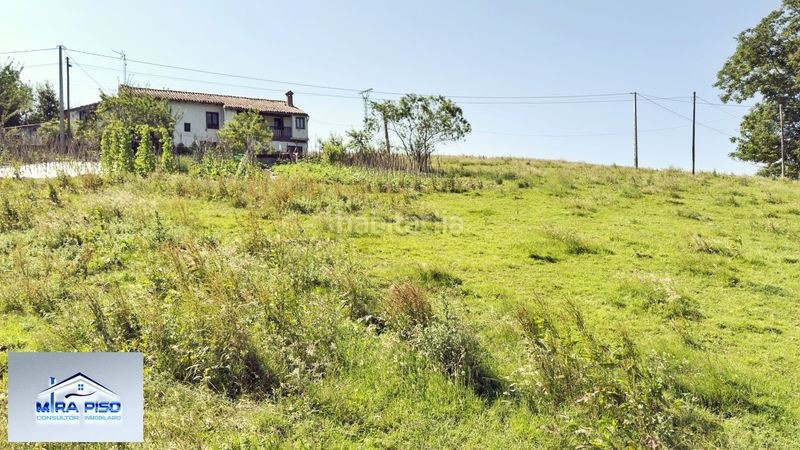 Foto ed1d8696-147b-4c33-833b-b7748f91f04e. Casa amb aparcament a Solórzano