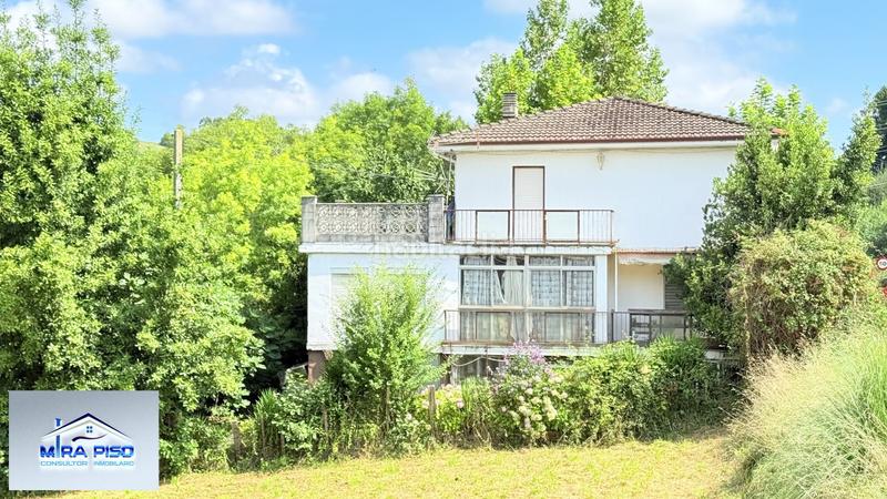 Foto a6c51aac-6b17-4fc8-891a-631f6b1ac242. Casa amb aparcament a Hazas de Cesto