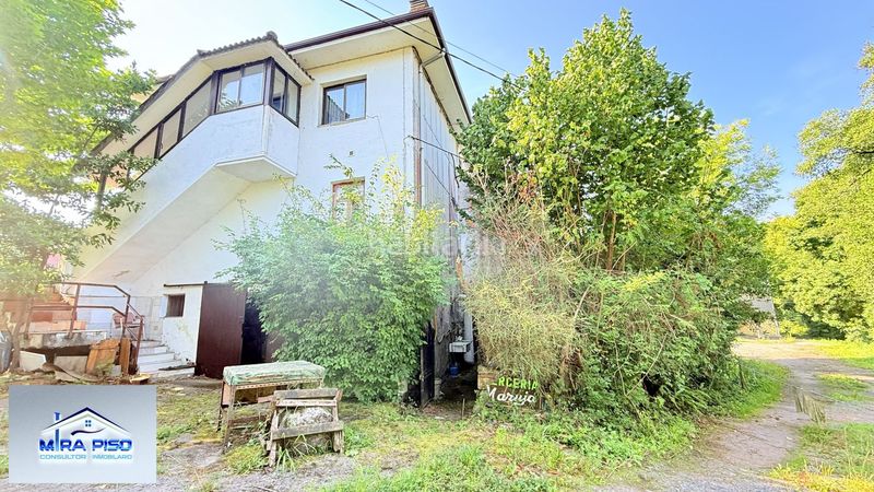 Foto bbe8111d-465d-41e8-be5e-3f9b48fed564. Casa amb aparcament a Hazas de Cesto