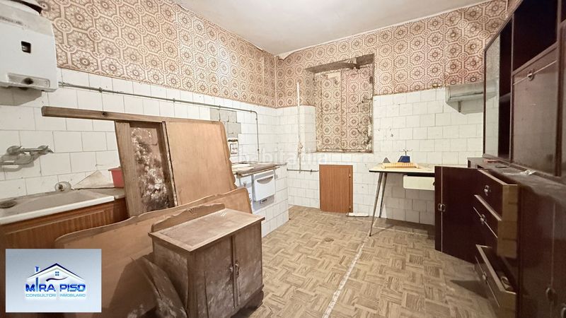 Foto c1422b14-7616-474b-b5b8-9cba2c520fa5. Casa amb aparcament a Hazas de Cesto