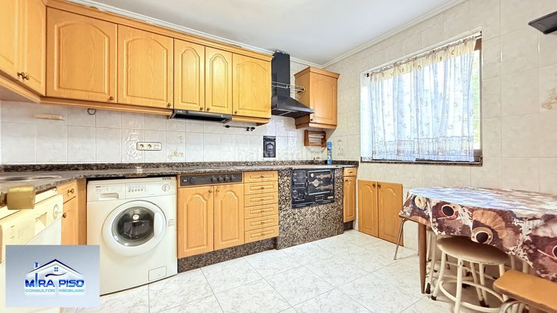 Foto fb4a570d-4c55-4a24-9bd8-7df87f37d08f. Casa amb aparcament a Hazas de Cesto