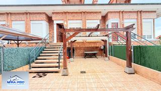 Maison jumelée à Ris. Adosado en venta en playa de ris, 3 dormitorios.