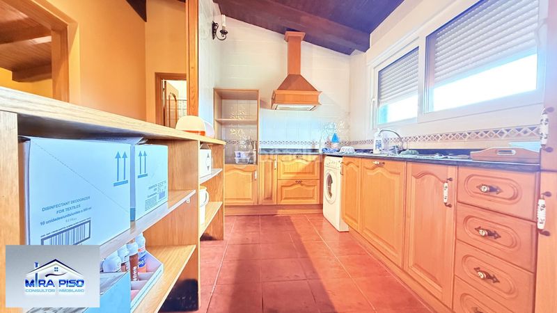 Foto b11734c0-cc8d-48a0-b9d4-3bf56482001a. Xalet amb calefacció aparcament a Colindres