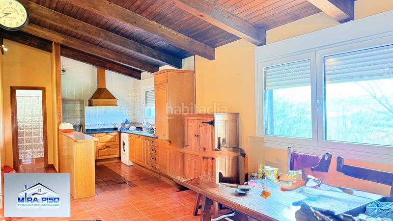 Foto b5779fda-a0ff-4baa-8704-45729c5b066f. Xalet amb calefacció aparcament a Colindres