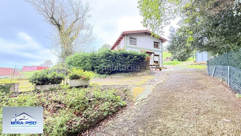 Foto d2103693-56f7-4a31-85ea-67f0cac2f34f. Xalet amb calefacció aparcament a Colindres