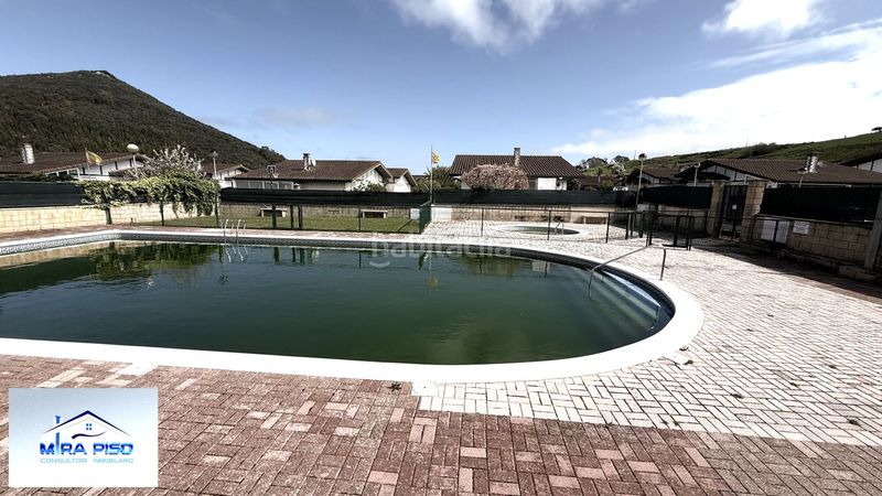 Foto 43b0d628-778c-4ff8-8231-3ee8fd95768a. Xalet amb calefacció aparcament a Argoños