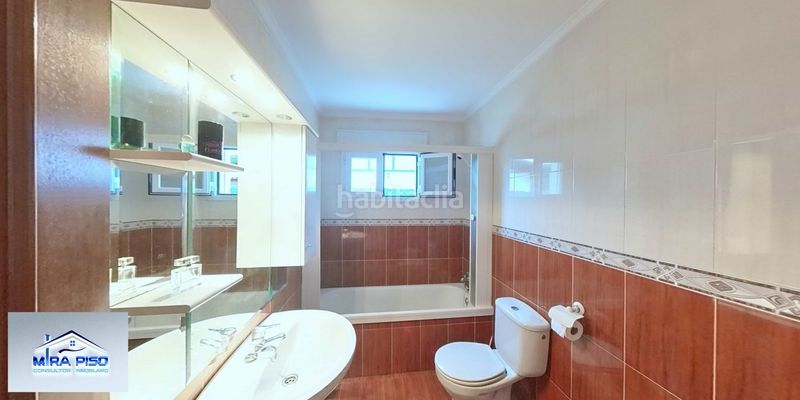 Foto 7e386b47-79cb-459c-a08e-aa0257d0548c. Xalet amb calefacció aparcament a Argoños