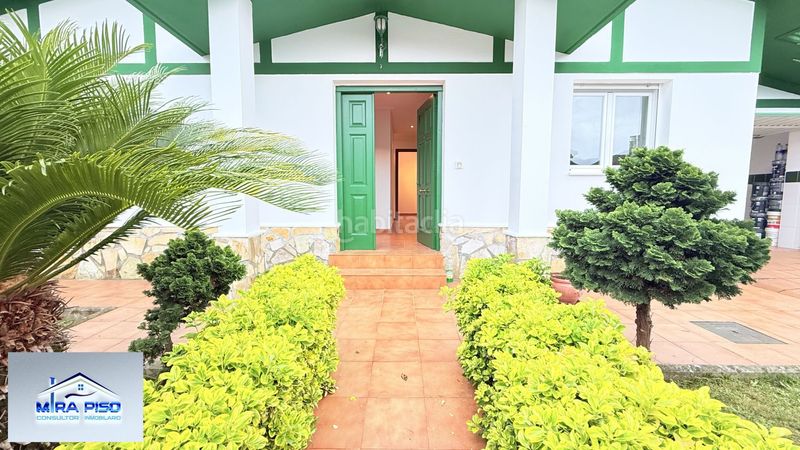 Foto ad2b48a7-2261-4a74-bcf8-b020514a17b6. Xalet amb calefacció aparcament a Argoños