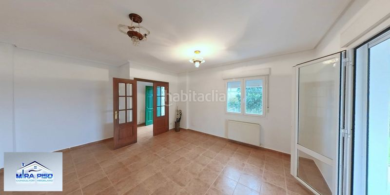 Foto bd6c331c-bcb7-491d-854d-4abe76a8c500. Xalet amb calefacció aparcament a Argoños